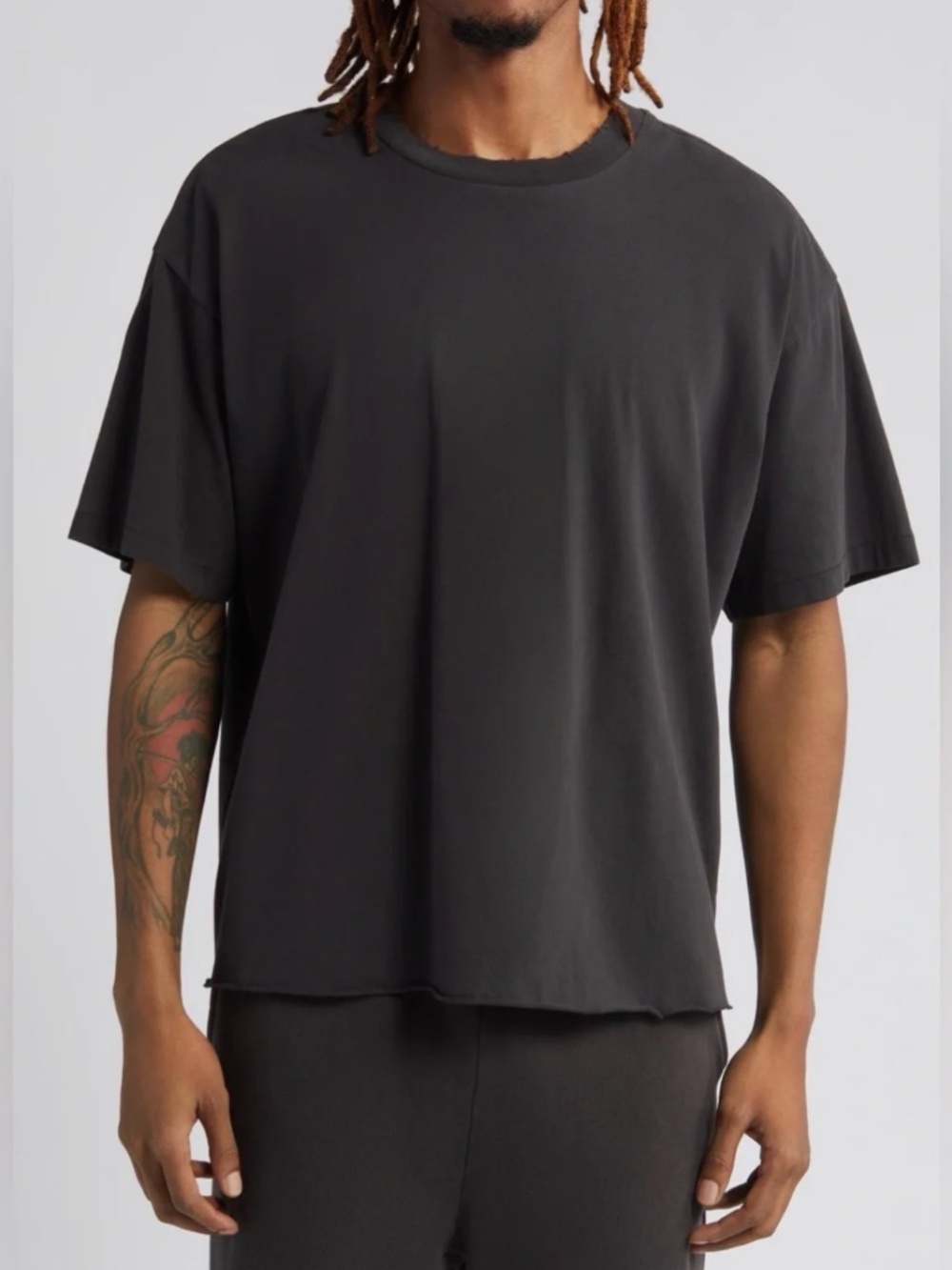 ELWOOD OVERSIZED CROP CORE TEE VINTAGE BLACK SIZE L UNISEX